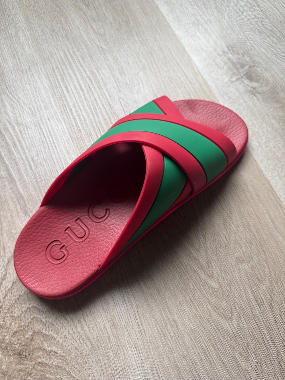 Gucci Kids Red and Green Crossover Slide Sandal